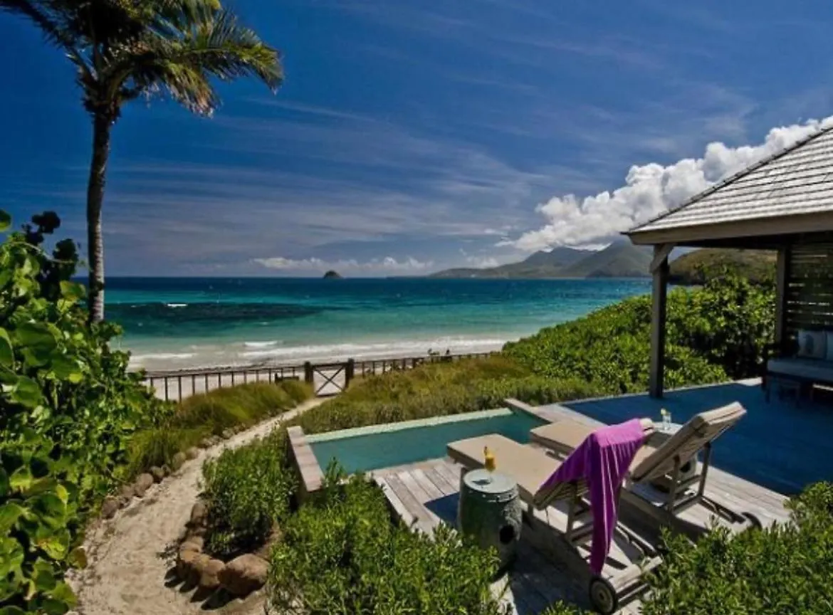 Oceanfront Beach House - Rate Special- Valentines On Beach W Club Access Tennis King Bed Christophe Harbour